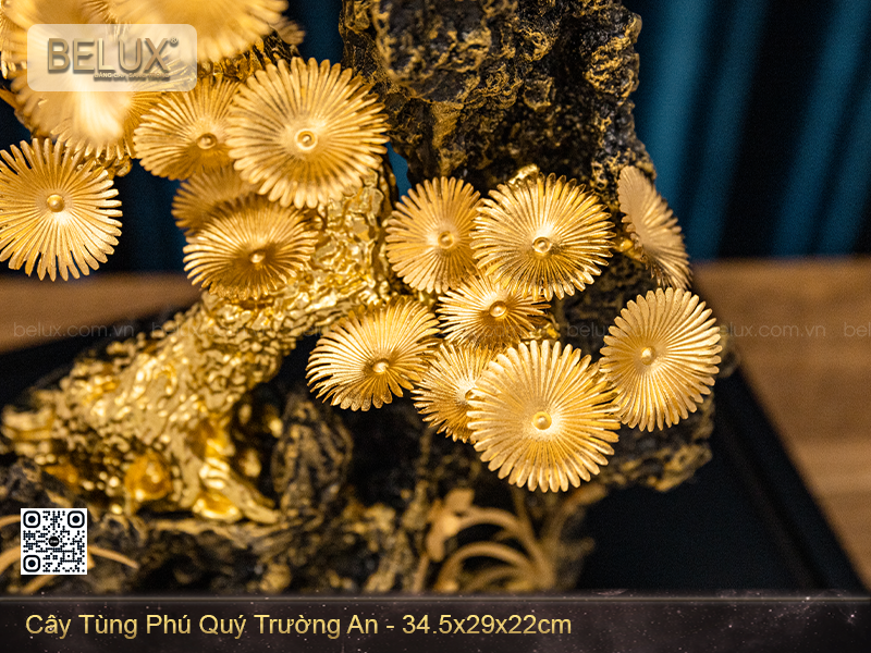 Cây tùng phú quý trường an dát vàng&nbsp;